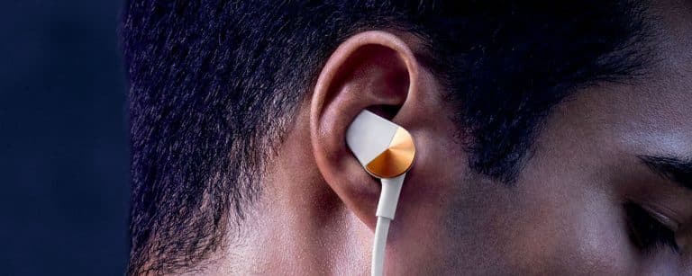 Fitbit komt met eigen draadloze headphones