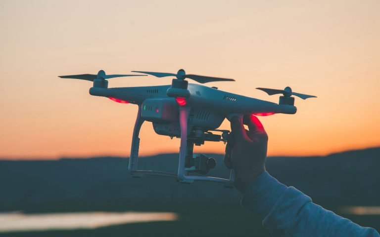 Wat zijn de regels voor het vliegen met een drone?